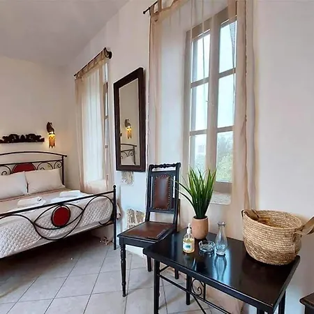Saint Michel Boutique Rhodes City