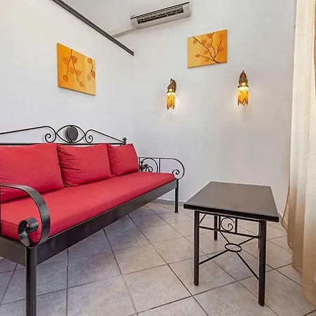Saint Michel Boutique Rhodes City