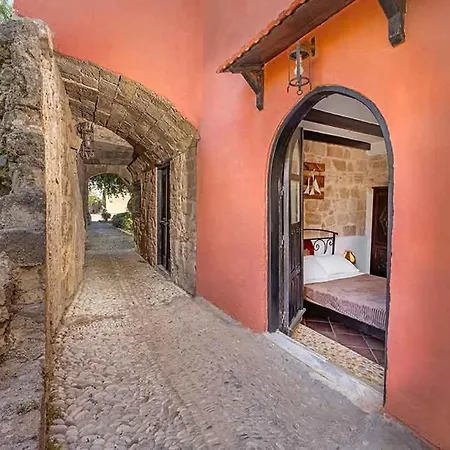 Saint Michel Old Town עיר רודוס