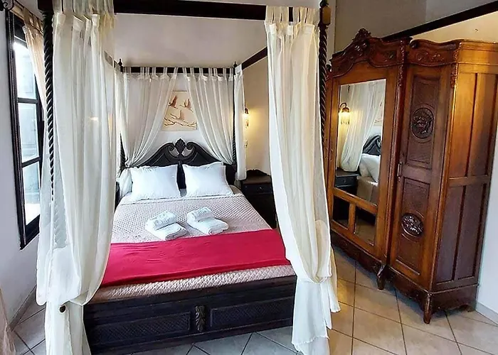 Saint Michel Collection - Old Town Hotel